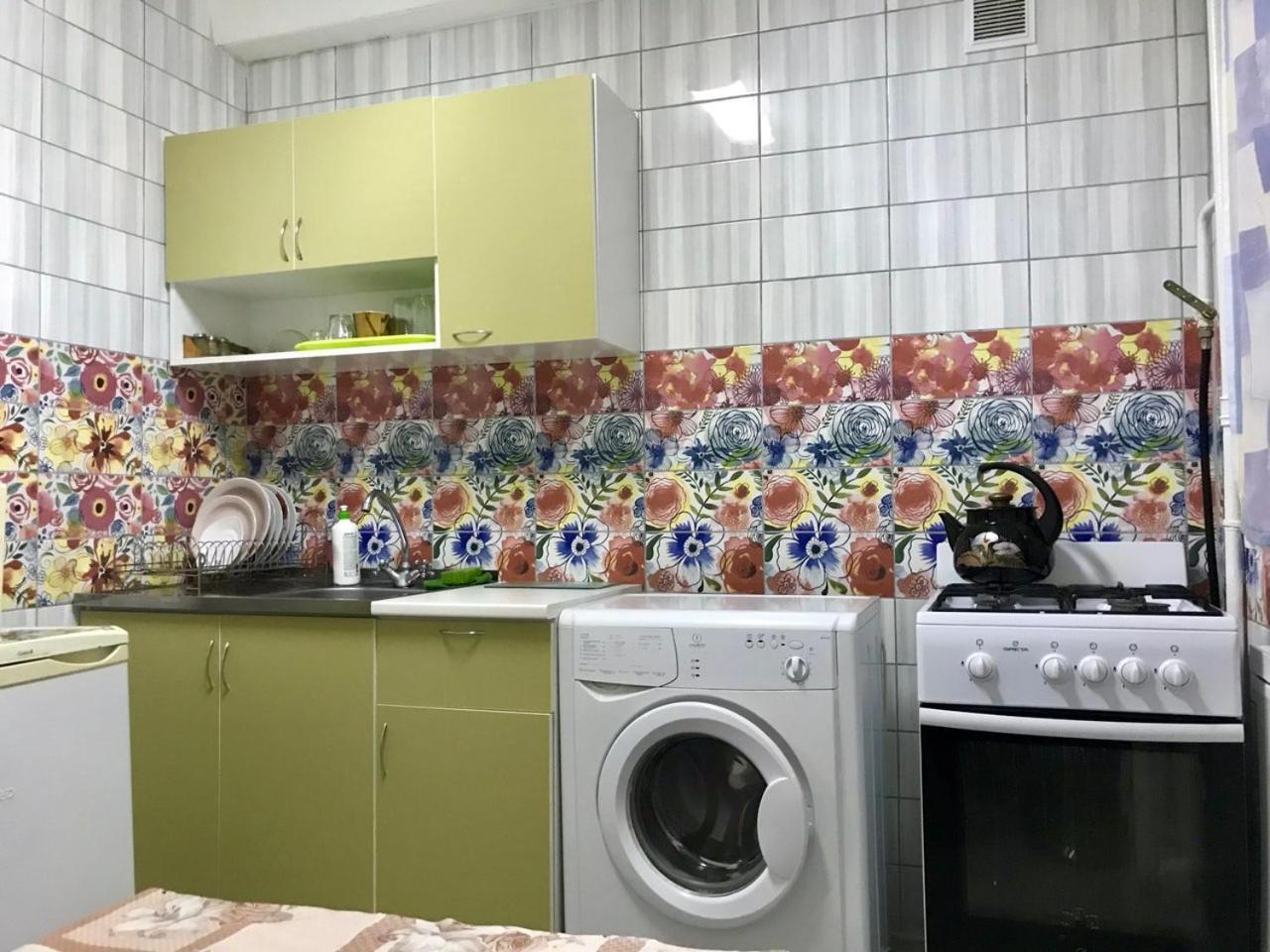 Метро Кпи, Улица Борщаговская 基輔 外观 照片